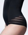 Sieťované zoštíhľujúce body 119 MESH BODY OPEN BUST Julimex